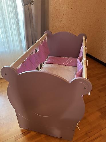 limon sam agaci: Uşaq beşiyi – bənövşəyi-ağ rəng kombinasiya - Material: MDF/laminat — 4
