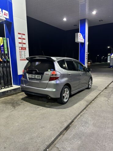 Honda: Honda Fit: 2009 г., 1.5 л, Автомат, Бензин, Хэтчбэк