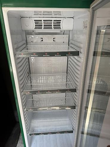 Soyuducu avadanlığı: Heineken brendli ticarət vitrini – şüşə qapılı soyuducu - Tək qapılı — 1