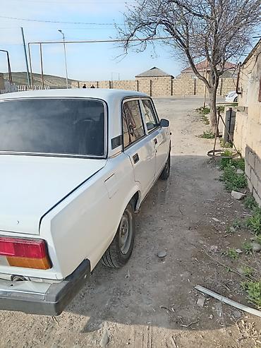 paneler: VAZ (LADA) 2107: 1.6 l | 2005 il Sedan — 5