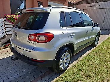 patoke: Volkswagen Tiguan 2.0 TDI, kompaktni SUV u srebrnoj metalik boji, sa — 8