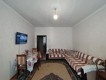 6 mikrorayon: 3 otaqlı, 64 kv. m, Kredit yoxdur, Orta təmir — 1
