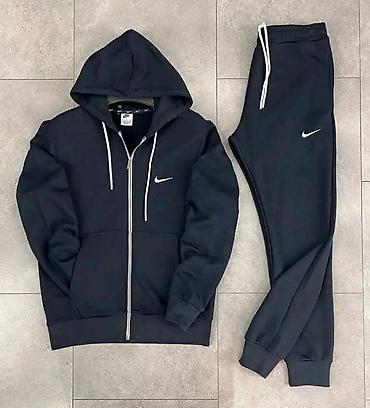 katrin kaput: Muski Komplet Trenerka 
Cena: 4250 dinara
Velicine: S,M,L,XL,XXL
PM✨ — 2
