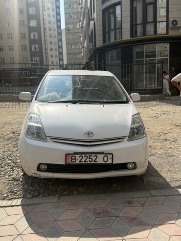 купить машину за 2000 долларов: Toyota Prius: 2004 г., 1.5 л, Автомат, Гибрид, Седан