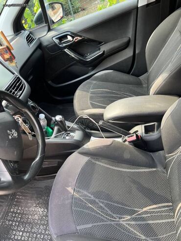 Peugeot: Peugeot 208: 1.4 l. | 2013 έ. 225000 km. Χάτσμπακ — 4