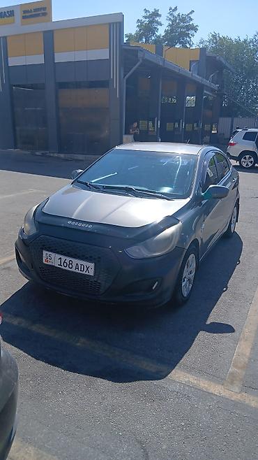 byd e1: Hyundai Solaris: 2013 г., 1.6 л, Автомат, Бензин, Седан — 6