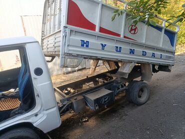 Hyundai: Hyundai : 2002 г., 2.5 л, Механика, Дизель
