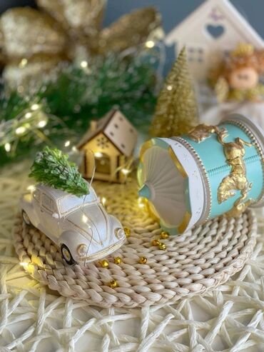 Yeni il oyuncaqları və bəzəkləri: Yeni il hədiyyə və oyuncaqları ətraflı məlumat ücün yaza və ya zəng — 10