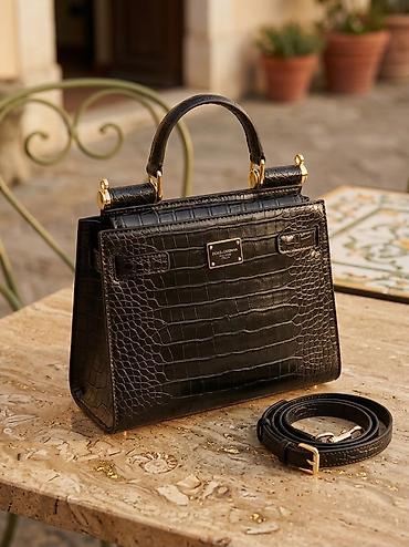 DOLCE GABBANA ÇANTA İSTİFADƏ OLUNMAYIB. QUTUSUZDUR. QİYMƏTİ 45 MANAT