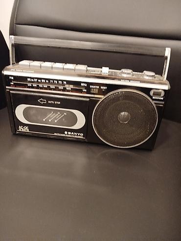 kaset calar: Sanyo M2670F radio-kaset yazıcısı Japon. - Tip: Radio Cassette — 1