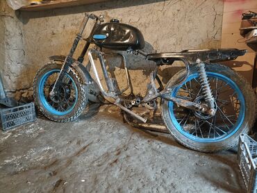 Motosiklet hissələri: Motosiklet Minsk125 vosxod ramaya yilib mator yığmaq lazımdı arxa — 2