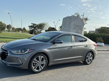 Toyota: Hyundai Elantra: 2 l | 2016 il Sedan