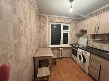 Долгосрочная аренда квартир: 2 комнаты, Собственник, С мебелью частично