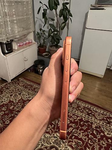 холодильные двери: IPhone 17 Pro, Б/у, 256 ГБ, Оранжевый, 94 % — 2