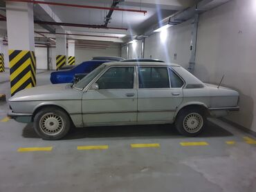 BMW: BMW 520: 1977 г., 2.5 л, Механика, Бензин, Седан — 3