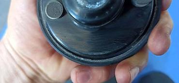 prodaja bisona: FABRICKE SIRENE ZA AUDI A8 | Fabricke sirene za Audi A8 D3. OEM — 2