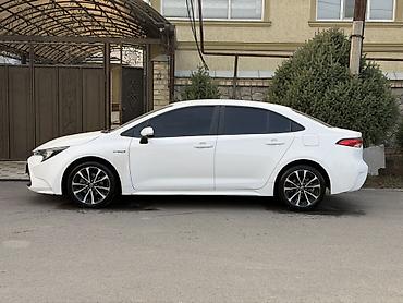 фит рассрочку: Toyota Corolla: 2023 г., 1.8 л, Вариатор, Гибрид, Седан — 3