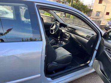 Toyota: Toyota Corolla: 1.4 l. | 2004 έ. Χάτσμπακ — 4