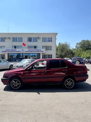 моновпрыск на гольф 3: Volkswagen Vento: 1992 г., 1.8 л, Механика, Бензин