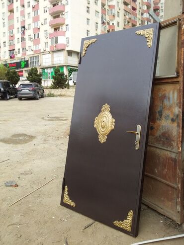 Giriş qapıları: Yeni Giriş qapısı Zəmanətli, Ödənişli quraşdırma, Ünvandan götürmə — 7