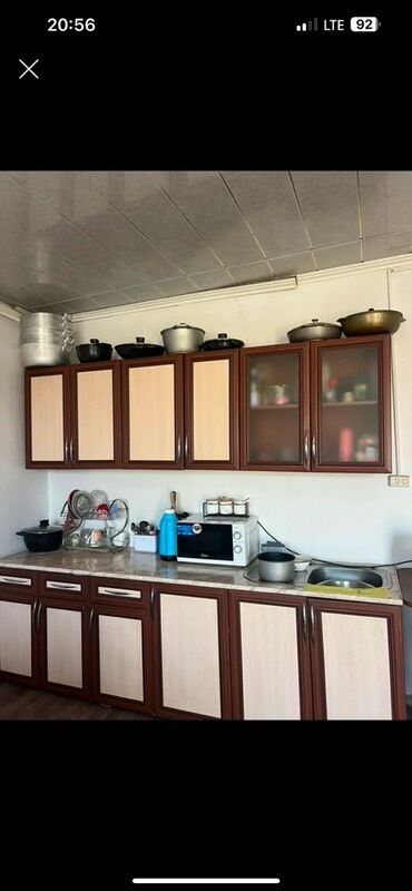 кухонные гарнитуры б: Кухонный гарнитур с рабочей зоной и верхними шкафами - Комплектация