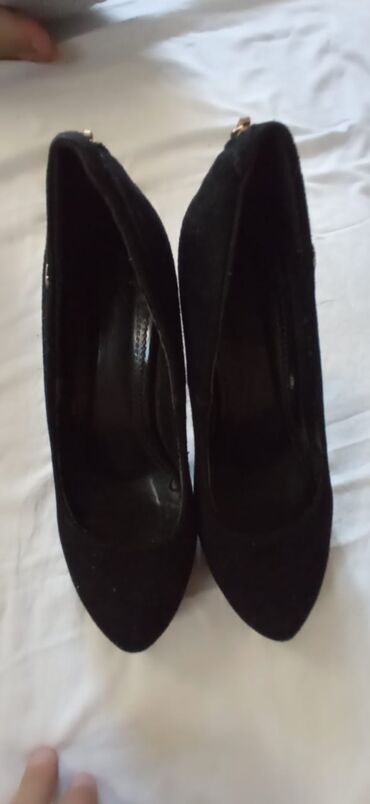туфли черные с красивой отделкой: Туфли 37, түсү - Кара