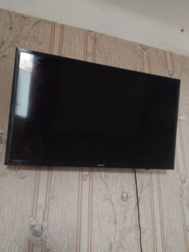 televizor fiqurlari: 💫 Televizor Samsung 82 ekran *Qiymət 230 azn* Təcili satılır 2 günə