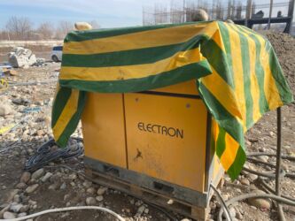 продаю в связи переездом: Стяжка апарат сатылат 15500 💵 💲 27 этажка чейин айдап берет