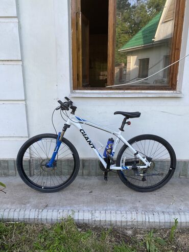 прадаю велик: Срочно продаю оригинальный велосипед Giant rinkon 850 В идеальном