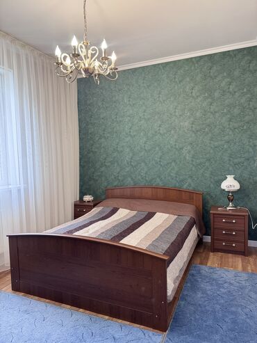 Спальные гарнитуры: Спальный гарнитур, Двуспальная кровать