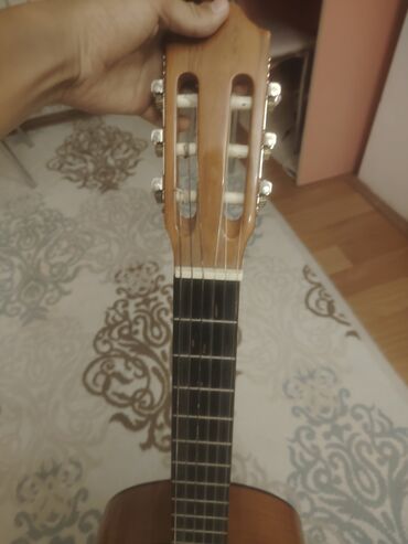 elektrik gitar: Klassik gitara, Akkord
