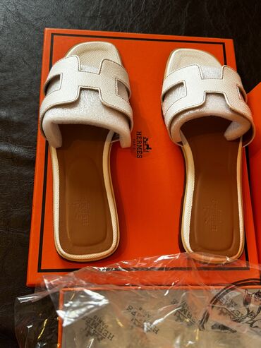 домашняя обувь: Hermes Женские Шлепки лето! Качество Lux размер 37 New
