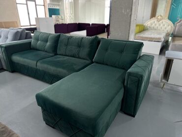 угловый диван: Угловой диван, цвет - Зеленый, Б/у