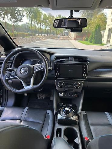 Nissan: Nissan Leaf: 2018 г., Автомат, Электромобиль, Хэтчбэк — 16