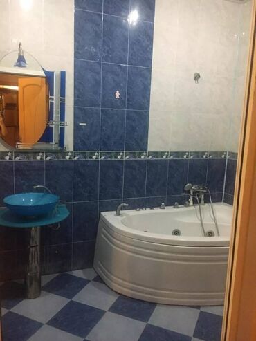 Uzunmüddətli kirayə mənzillər: 8 Noyabr Metrosunun Yaninda,Tibb Universitetine 2 dayanacaq — 9