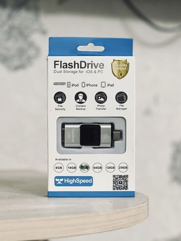 Карты памяти: Flash накопитель Type C Тип интерфейса: USB 3.0 Материал: металл. Вес