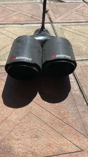 Soyutma və qızdırma sistemləri: Akrapovic ses boğucu başlığı