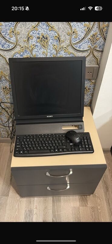 klaviatura mouse: Sony LCD monitor + klaviatura və siçan dəsti - Ekran: Sony LCD