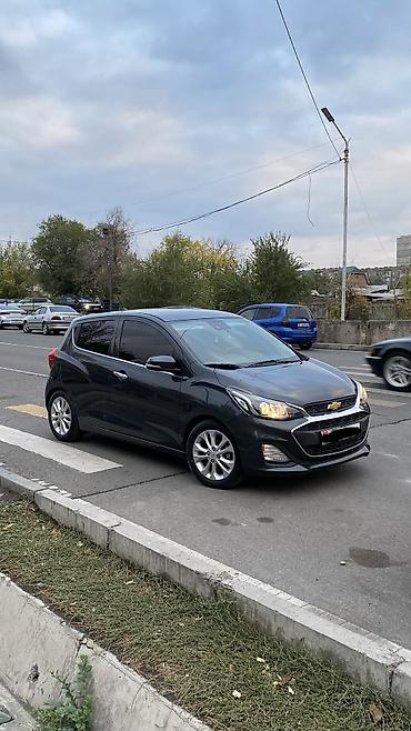 Chevrolet Spark: 2020 г., 1 л, Автомат, Бензин, Хэтчбэк