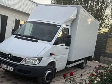матор спринтер: Бус, Көчүү, эмеректерди көчүрүү, Регион боюнча, Шаар ичинде, жүк ташуучу жумушчусу менен