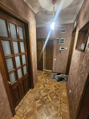 Köhnə tikili: Bakı, 2 otaqlı, Köhnə tikili, 70 kv. m — 2