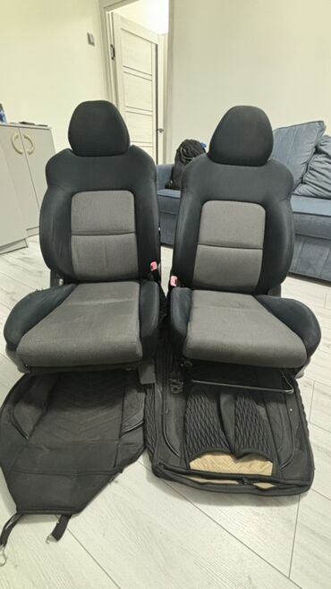 сиденья ковши: Переднее сиденье, Ткань, текстиль, Subaru 2005 г., Б/у, Оригинал, Япония