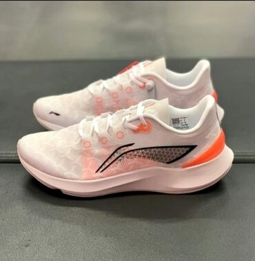 Кроссовки и спортивная обувь: Li-Ning 🔥

Оригинал💯

Цена 5200

 ватсап