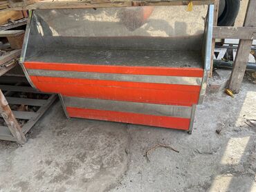 открытая вешалка для одежды: Terezi stolu satilir. Demirdendir. Xahis edirem fikri ciddi olanlar