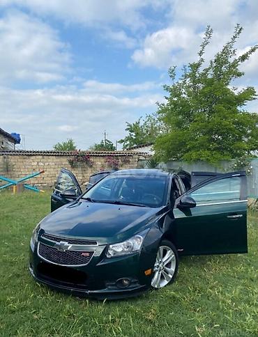 gəncə masinlar: Chevrolet Cruze RS sedan - Kuzov: 4 qapılı sedan, tünd yaşıl rəng - RS — 4