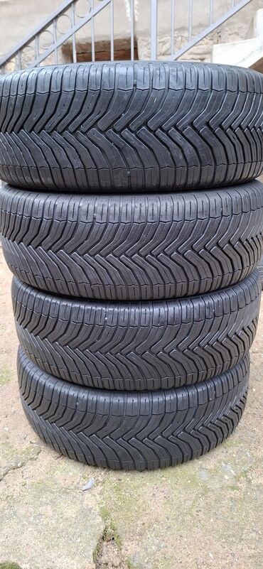 michelin gume: 205 55 R16 Michelin. Prodajem 4kom polovne gume za sve sezone u