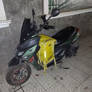 скутеры цены: Скутер түрү 150 куб. см, Бензин, Колдонулган