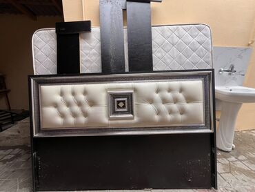 tek adamliq carpayilar: Двуспальная кровать, Без подьемного механизма, С матрасом, Без выдвижных ящиков