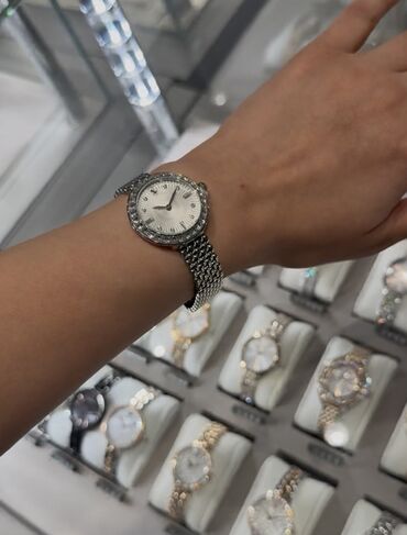 saat qutusu: Yeni, Qol saatı, Swarovski, rəng - Gümüşü