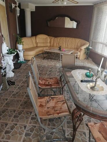 Kuće na prodaju: 420 kv. m, 6 soba — 12